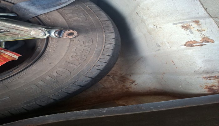 2015 Hyundai i10 SPORTZ 1.1, Petrol, Manual, 75,375 km, tyre