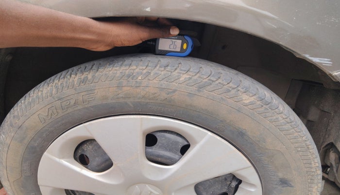 2010 Maruti Ritz VXI, Petrol, Manual, 1,01,885 km, tyre