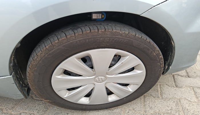 2017 Maruti Ertiga VXI AT, Petrol, Automatic, 1,43,146 km, tyre