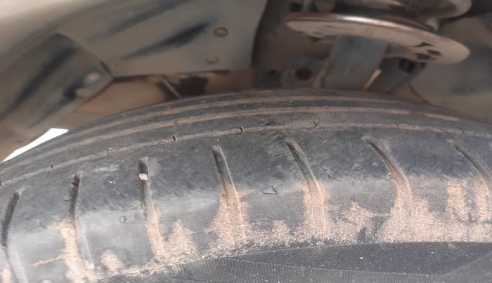 2022 Maruti Baleno DELTA CNG 1.2L, Petrol, Manual, 79,325 km, tyre