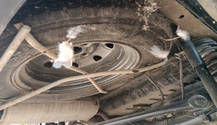 2020 Maruti Eeco 5 STR WITH A/C+HTR CNG, Petrol, Manual, 38,135 km, tyre