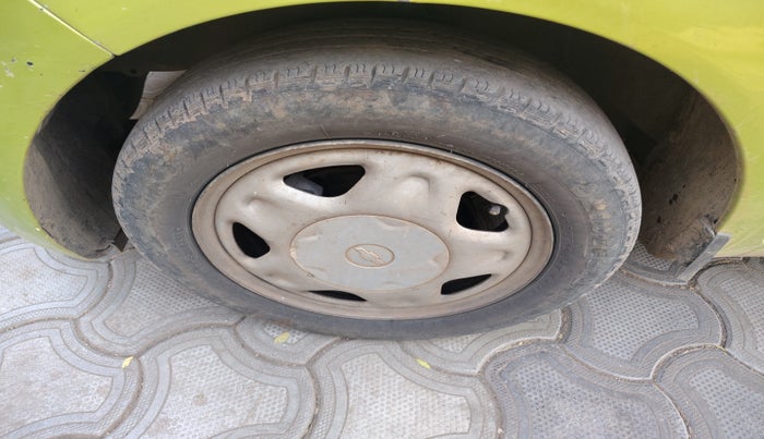 2011 Chevrolet Beat PS DIESEL, Diesel, Manual, 1,40,054 km, tyre