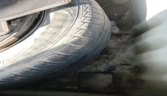 2016 Maruti S Cross ZETA 1.3, Diesel, Manual, 1,43,470 km, tyre