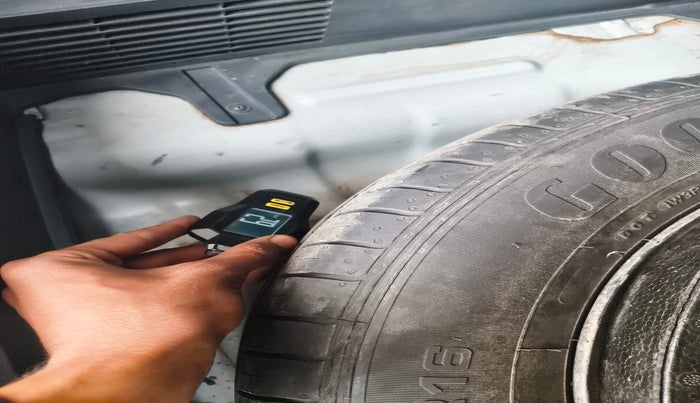 2019 Hyundai Creta E PLUS 1.4 DIESEL, Diesel, Manual, 1,13,318 km, tyre