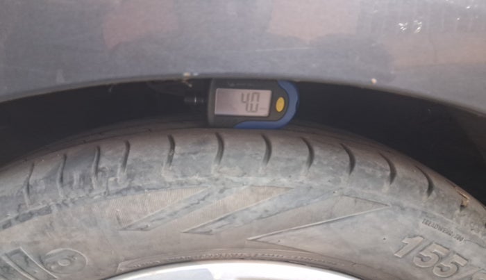 2011 Hyundai i10 SPORTZ 1.2 AT, Petrol, Automatic, 1,76,231 km, tyre