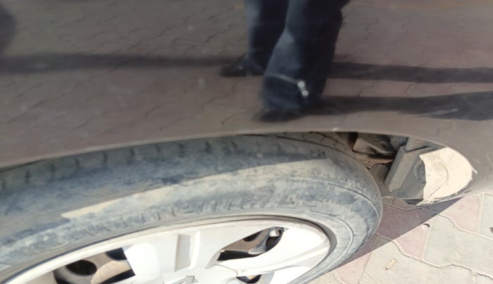 2015 Renault Lodgy 110 PS RXL 8STR, Diesel, Manual, 64,410 km, tyre