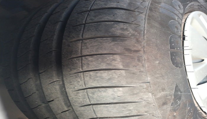 2013 Maruti Swift ZXI, Petrol, Manual, 46,702 km, tyre