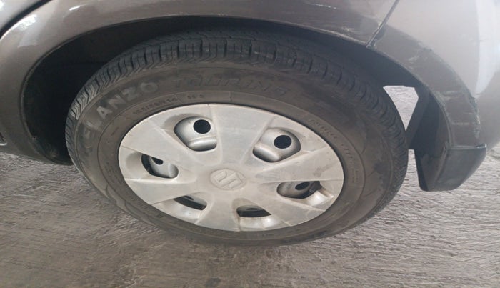 2011 Maruti Ritz LXI, Petrol, Manual, 72,186 km, tyre