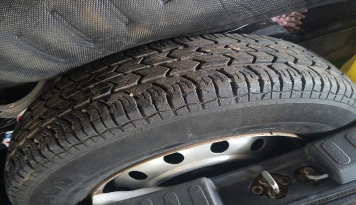 2011 Maruti Ritz LXI, Petrol, Manual, 72,186 km, tyre