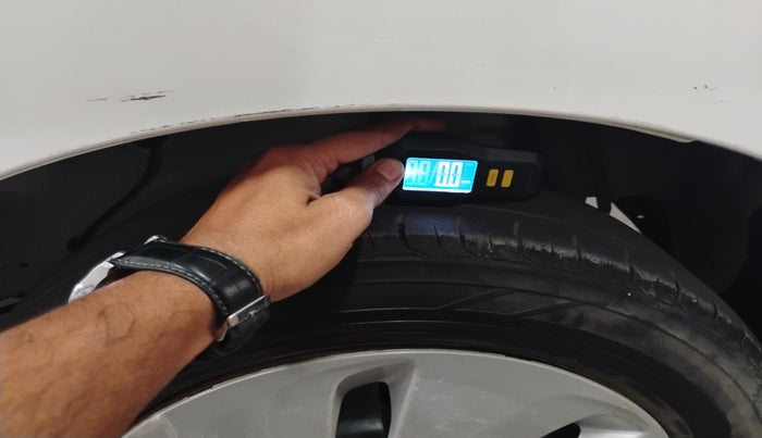 2017 Maruti Celerio VXI AMT (O), Petrol, Automatic, 96,741 km, tyre