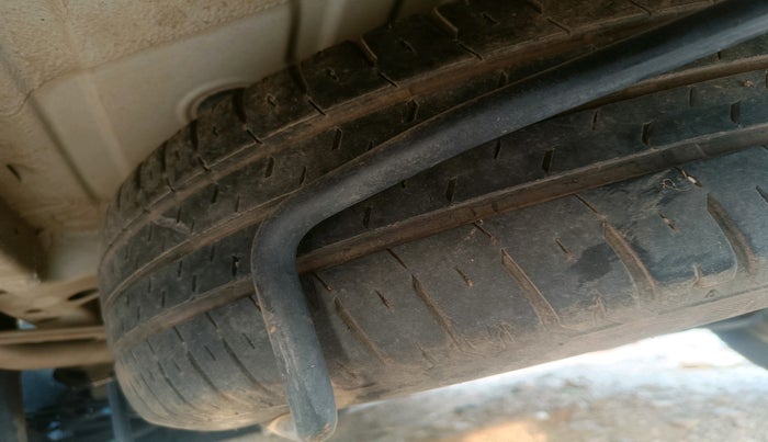 2022 Maruti Ertiga VXI SHVS, Petrol, Manual, 59,684 km, tyre