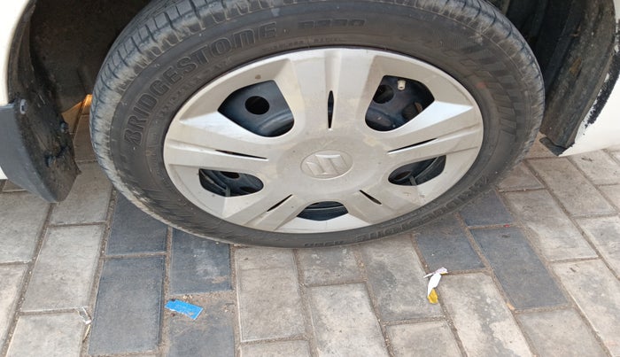 2015 Maruti Wagon R 1.0 VXI, Petrol, Manual, 69,040 km, tyre