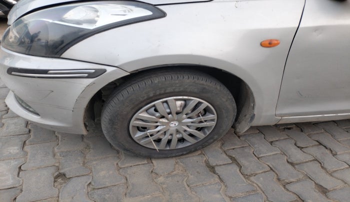 2016 Maruti Swift Dzire LXI (O), Petrol, Manual, 87,047 km, tyre