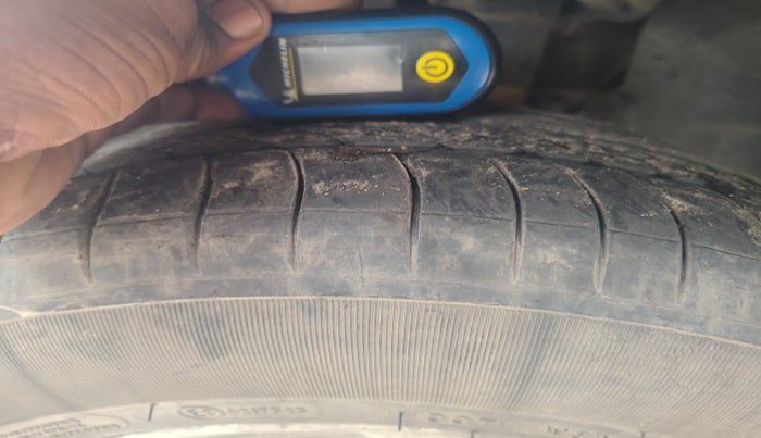 2019 Ford Ecosport TITANIUM 1.5L DIESEL, Diesel, Manual, 1,39,939 km, tyre