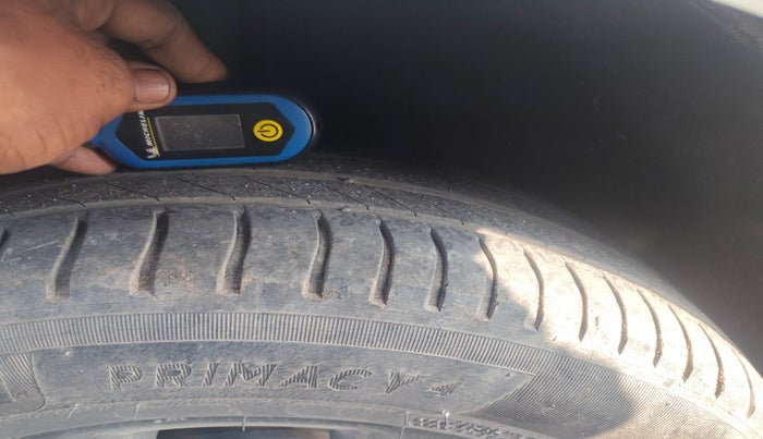 2019 Ford Ecosport TITANIUM 1.5L DIESEL, Diesel, Manual, 1,39,939 km, tyre