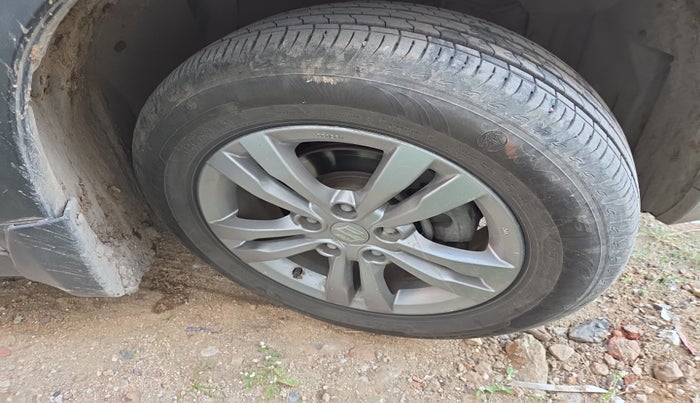 2016 Maruti Vitara Brezza ZDI PLUS, Diesel, Manual, 66,726 km, tyre