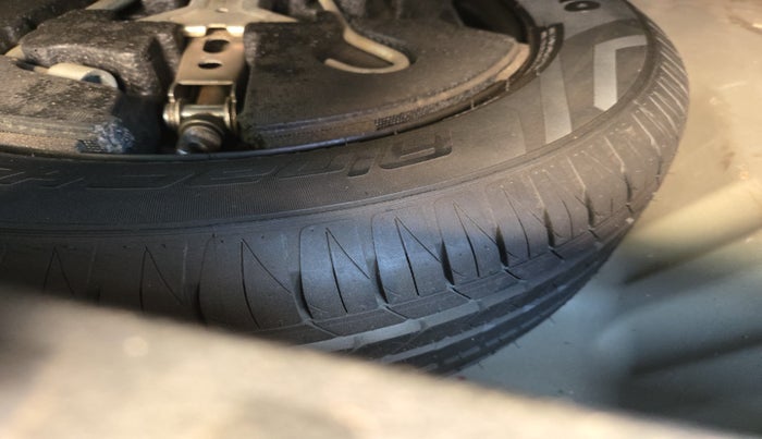 2016 Maruti Vitara Brezza ZDI PLUS, Diesel, Manual, 66,726 km, tyre