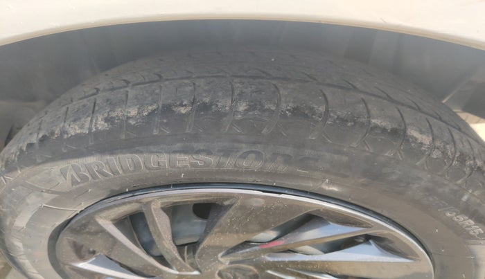 2021 Maruti Ertiga VXI CNG, Petrol, Manual, 75,093 km, tyre