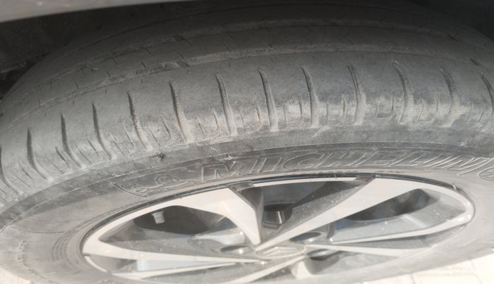 2023 CITROEN C3 SHINE 1.2, Petrol, Manual, 66,828 km, tyre