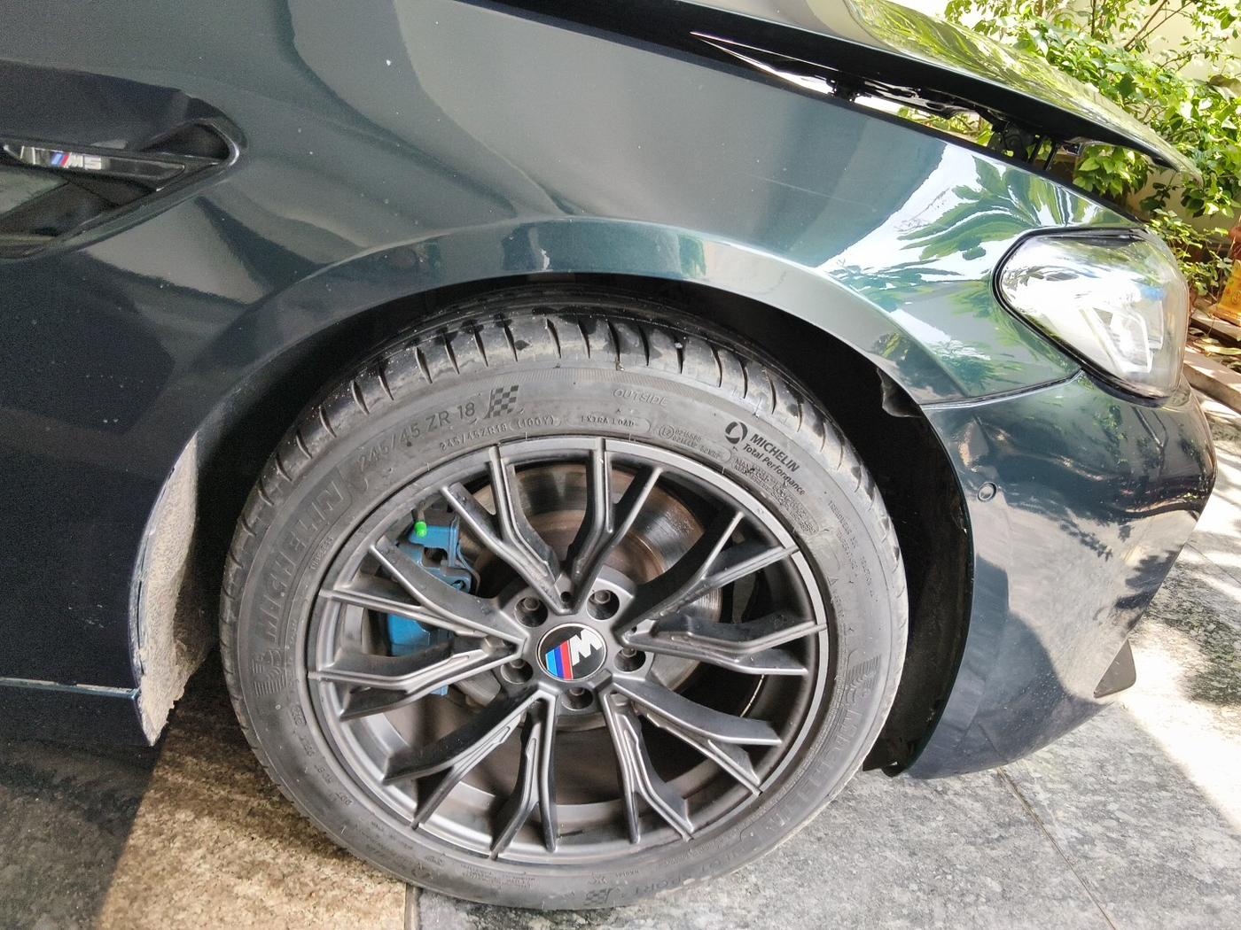 2012 BMW 5 Series 520D 2.0, Diesel, Automatic, 1,72,065 km, tyre