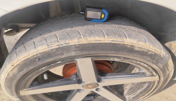 2020 Maruti Swift LXI, Petrol, Manual, 63,258 km, tyre