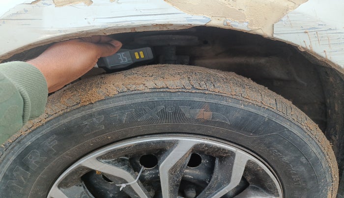 2014 Maruti Swift LDI, Diesel, Manual, 1,18,976 km, tyre