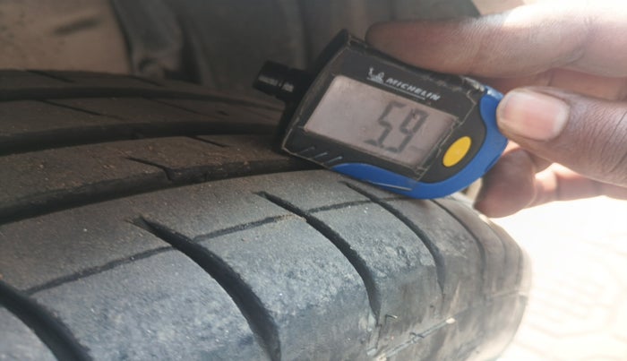 2015 Toyota Etios GD, Diesel, Manual, 1,78,219 km, tyre