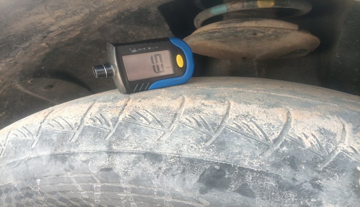 2017 Renault Duster 85 PS RXS MT DIESEL, Diesel, Manual, 1,35,661 km, tyre