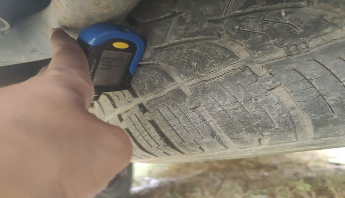 2017 Mahindra Scorpio S6 PLUS INTELLI-HYBRID, Diesel, Manual, 53,602 km, tyre