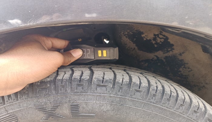 2014 Maruti Alto 800 LXI, Petrol, Manual, 12,786 km, tyre