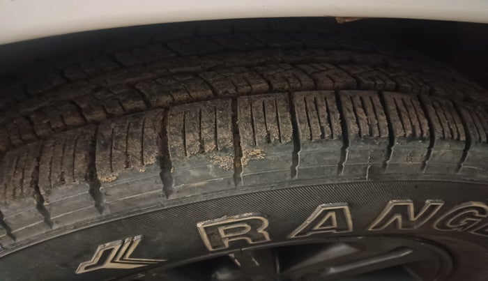 2016 Toyota Fortuner 3.0 4X2 MT, Diesel, Manual, 1,29,759 km, tyre