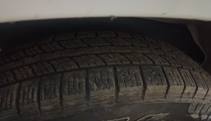 2016 Toyota Fortuner 3.0 4X2 MT, Diesel, Manual, 1,29,759 km, tyre