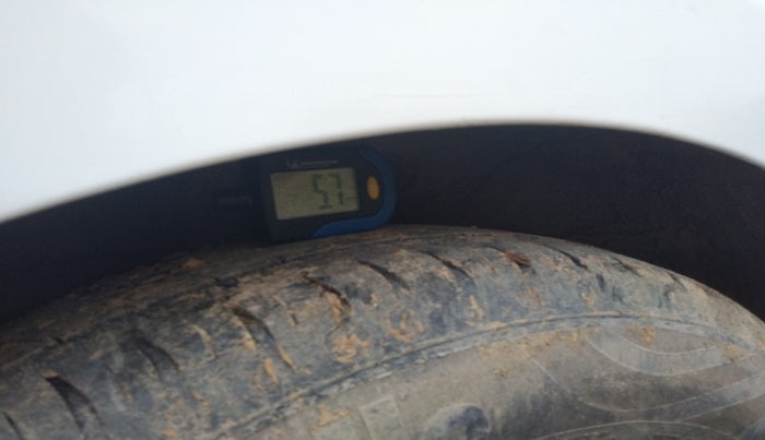 2015 Hyundai Xcent SX 1.2, Petrol, Manual, 47,470 km, tyre