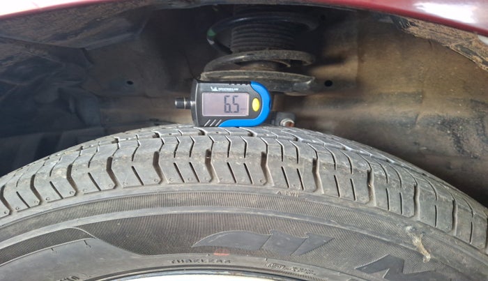 2016 Maruti Swift Dzire VXI (O), Petrol, Manual, 75,195 km, tyre