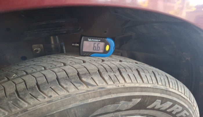 2016 Maruti Swift Dzire VXI (O), Petrol, Manual, 75,195 km, tyre