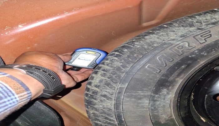 2016 Maruti Swift Dzire VXI (O), Petrol, Manual, 75,195 km, tyre