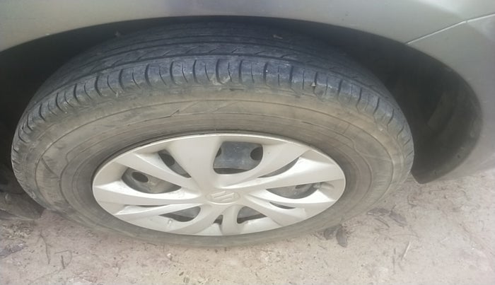 2017 Maruti Swift Dzire VDI, Diesel, Manual, 1,25,023 km, tyre