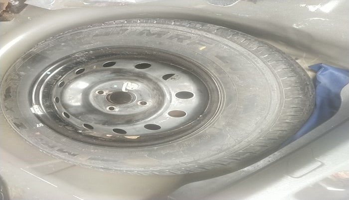 2017 Maruti Swift Dzire VDI, Diesel, Manual, 1,25,023 km, tyre