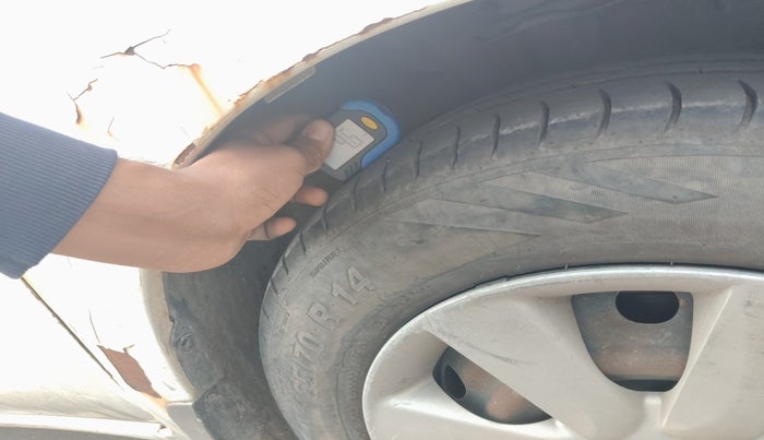 2011 Nissan Micra XL PETROL, Petrol, Manual, 1,12,185 km, tyre