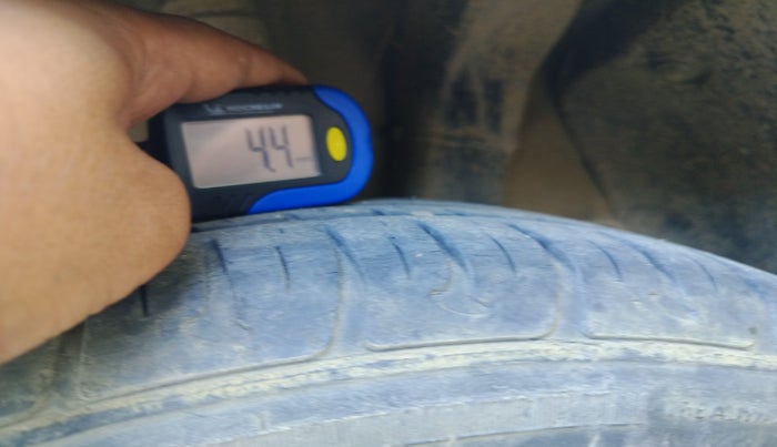 2016 Hyundai Grand i10 MAGNA AT 1.2 KAPPA VTVT, Petrol, Automatic, 31,438 km, tyre