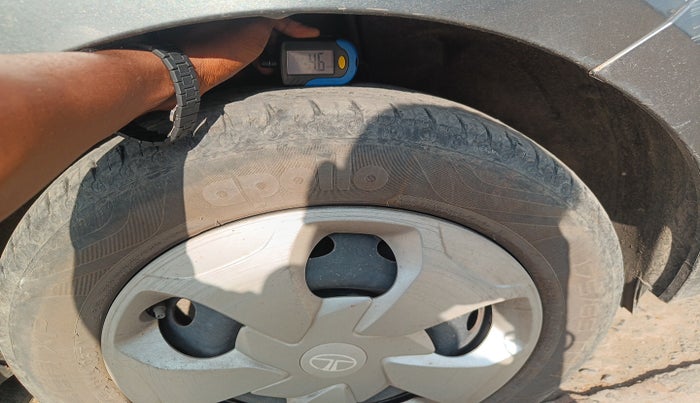 2024 Tata TIAGO EV XT LONG RANGE, Electric, Automatic, 23,365 km, tyre