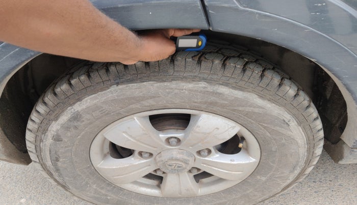 2018 Tata Hexa XM PLUS 4X2 7 STR, Diesel, Manual, 1,50,737 km, tyre