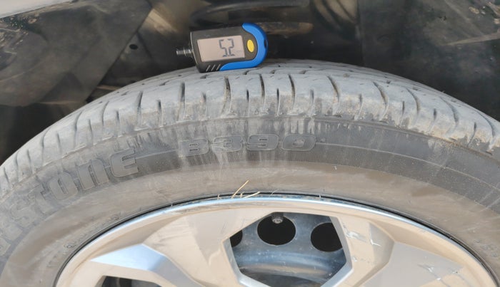 2019 Maruti Vitara Brezza VDI, Diesel, Manual, 1,27,100 km, tyre