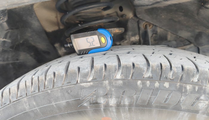 2019 Maruti Vitara Brezza VDI, Diesel, Manual, 1,27,100 km, tyre