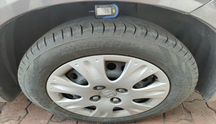 2017 Honda Brio S MT, Petrol, Manual, 56,709 km, tyre