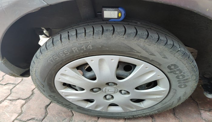 2017 Honda Brio S MT, Petrol, Manual, 56,709 km, tyre