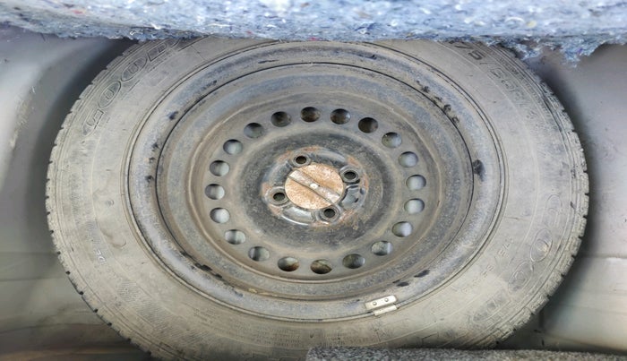 2017 Honda Brio S MT, Petrol, Manual, 56,709 km, tyre