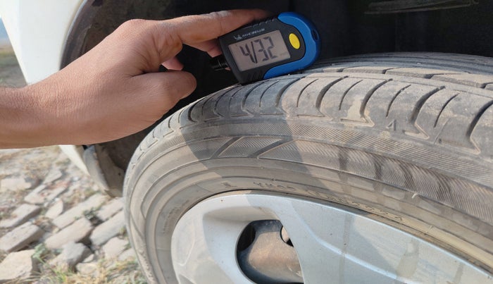 2020 Tata TIGOR XM DIESEL, Diesel, Manual, 74,443 km, tyre