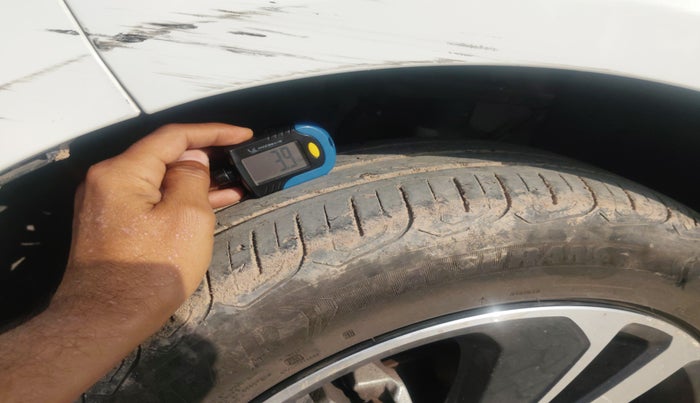 2022 Tata ALTROZ XZA PLUS, Petrol, Automatic, 22,000 km, tyre