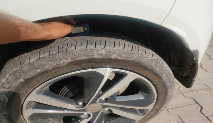 2022 Tata ALTROZ XZA PLUS, Petrol, Automatic, 22,000 km, tyre